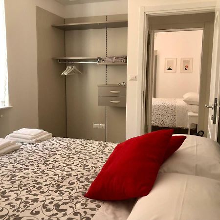 Apartament Temporary House De' Giudei Bolonia Zewnętrze zdjęcie