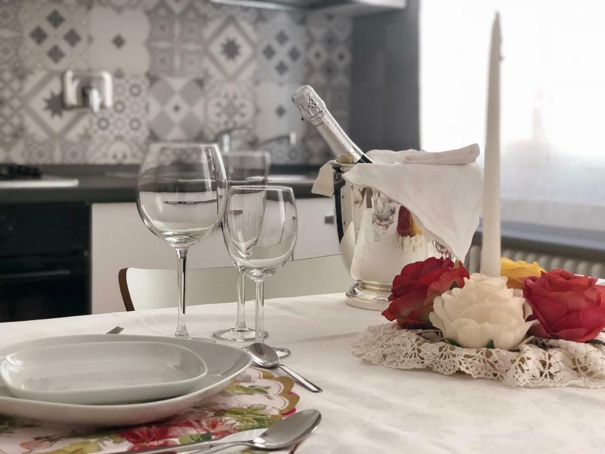 Apartament Temporary House De' Giudei Bolonia Zewnętrze zdjęcie