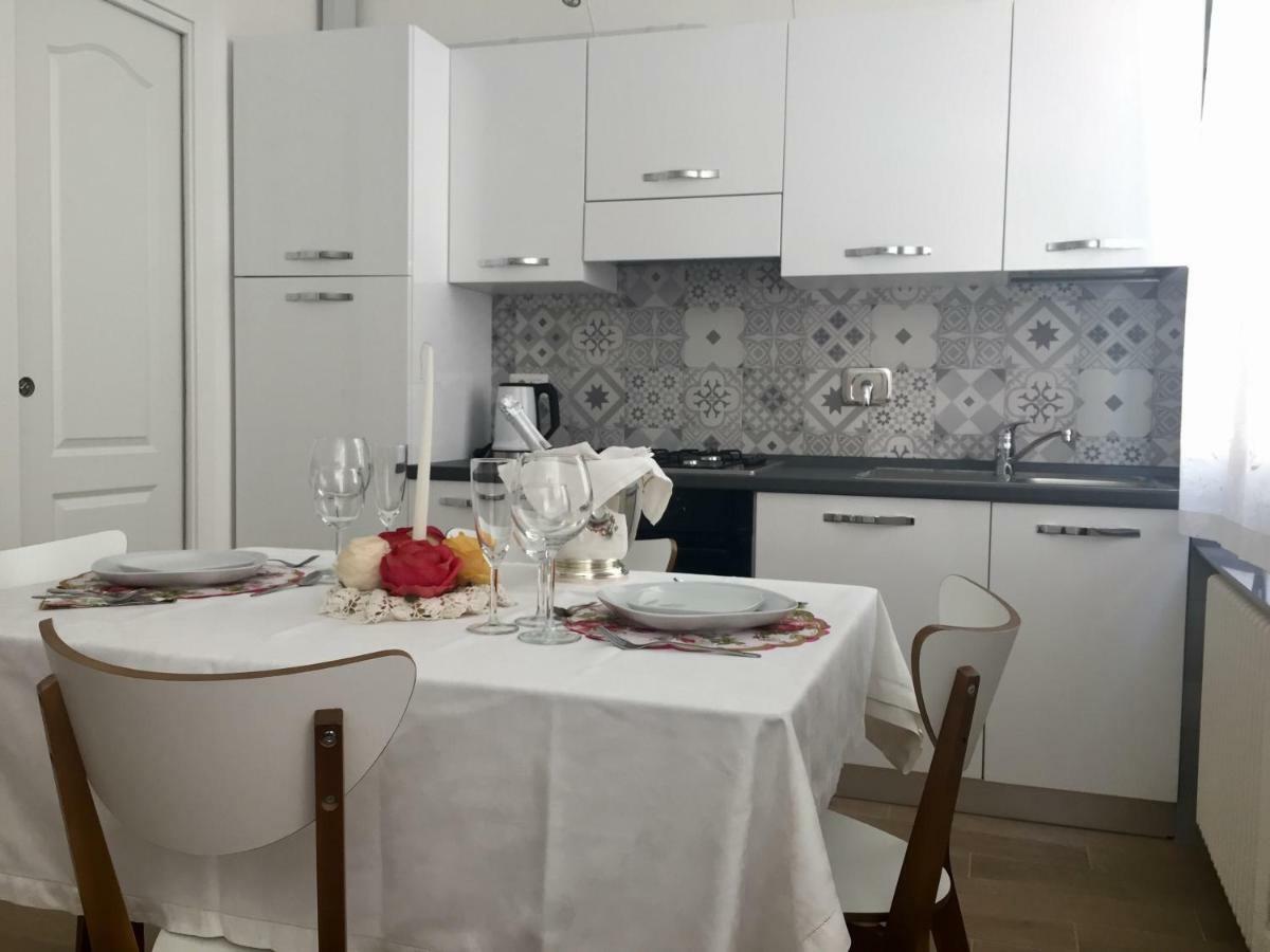 Apartament Temporary House De' Giudei Bolonia Zewnętrze zdjęcie